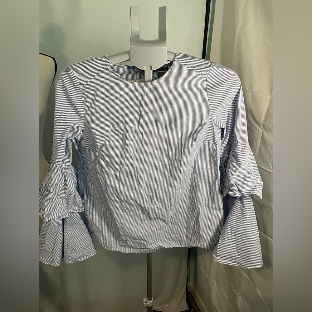 Chelsea 28 Blue‎ Striped Bell Sleeve Blouse - XXS